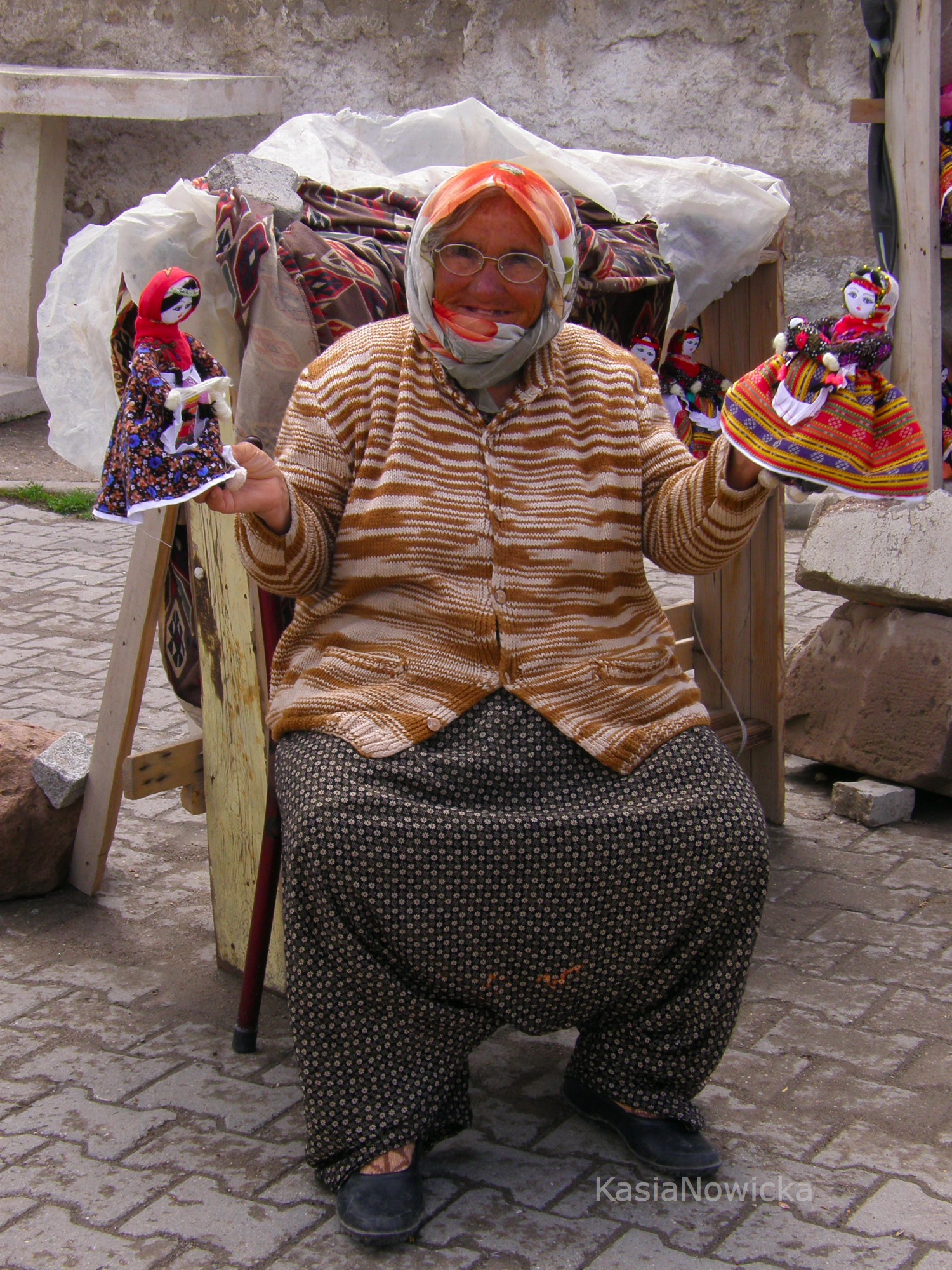 doll seller cappadocia