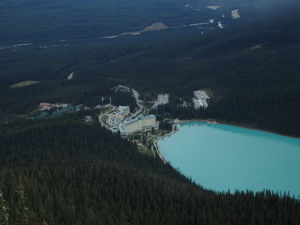 Lake Louise Hotel