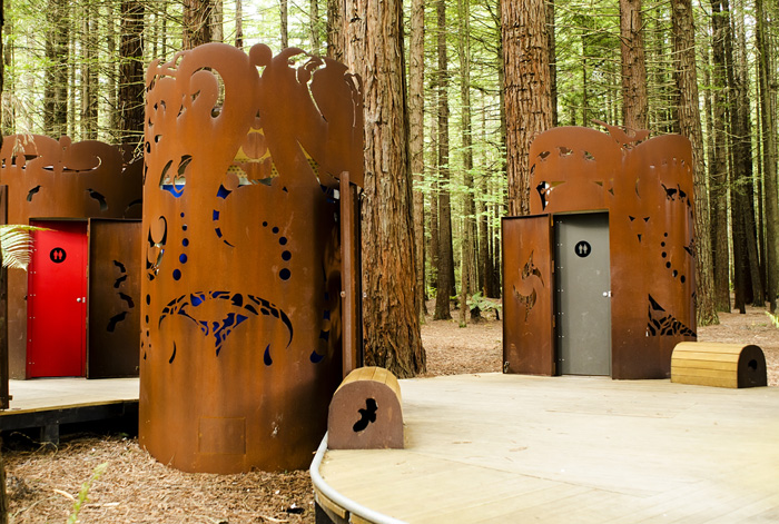 Red Woods toilets, New Zealand. ©FRAN(E)K S /500px